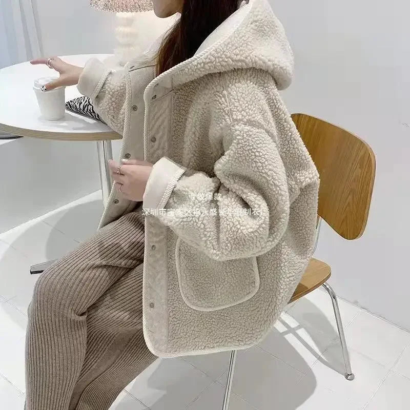 Ladies Winter Thickened Lamb Fur Jacket Hooded Coat Korean Style Loose Casual Upperwear Female Outerwear New Hot Sale Of The Sea